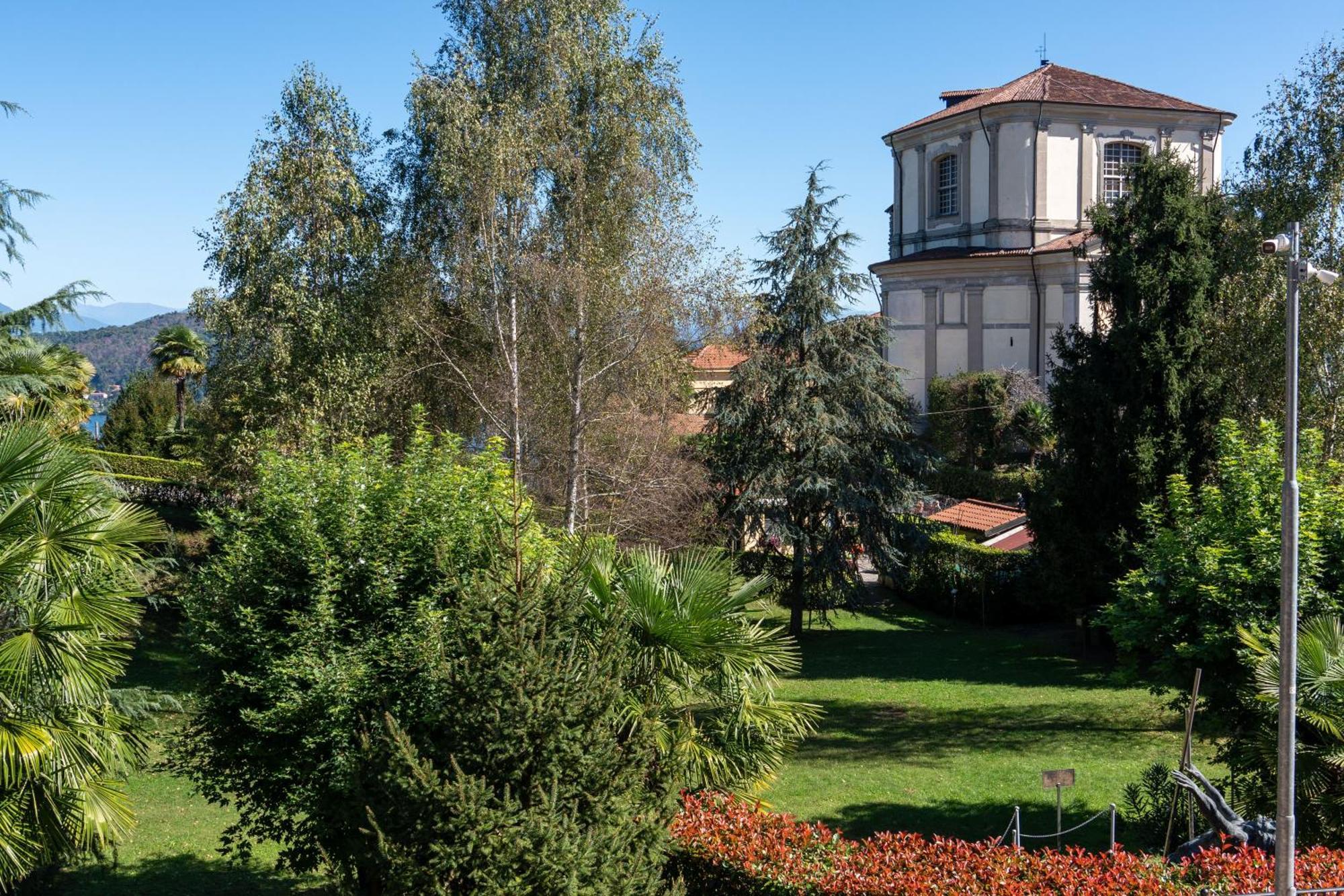 Villa San Carlo Arona Buitenkant foto